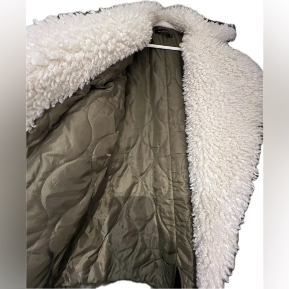 ✨Host Pick✨The DIUDIU Room Oversized Olive Green Sherpa Coat Size Small - Picture 12 of 14